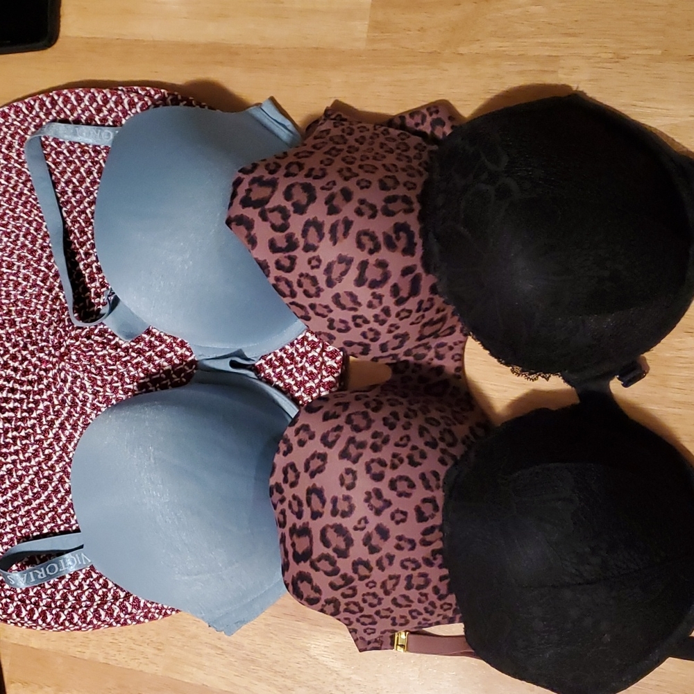 New without tags Victoria Secret Bras